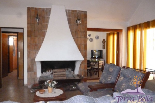 CHALET PARA 8/10 PERSONAS CON GRAN PARQUE, PISCINA Y QUINCHO