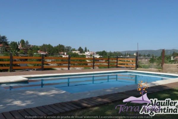 DEPARTAMENTOS SOBRE EL LAGO PARA 4/6 PERSONAS CON PILETA