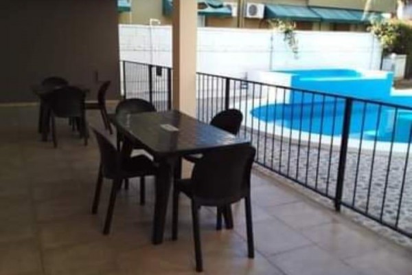 DUPLEX PARA 4 PERSONAS CON PILETA, COCHERA, QUINCHO
