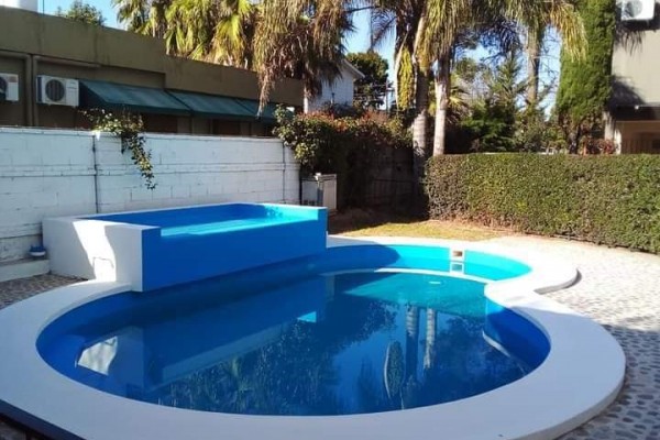 DUPLEX PARA 4 PERSONAS CON PILETA, COCHERA, QUINCHO