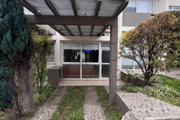 DUPLEX PARA 4 PERSONAS CON PILETA, COCHERA, QUINCHO