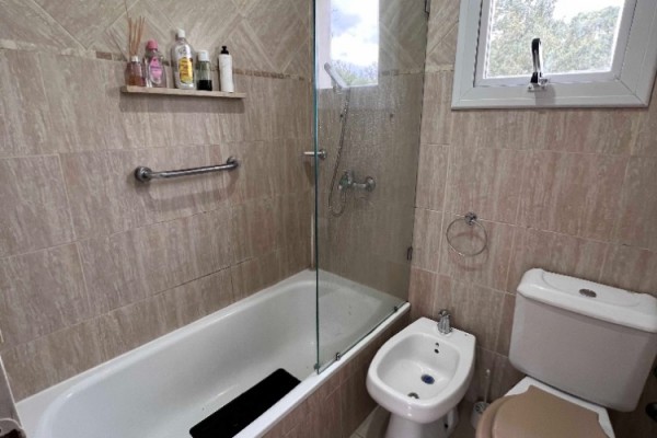 DUPLEX PARA 4 PERSONAS CON PILETA, COCHERA, QUINCHO