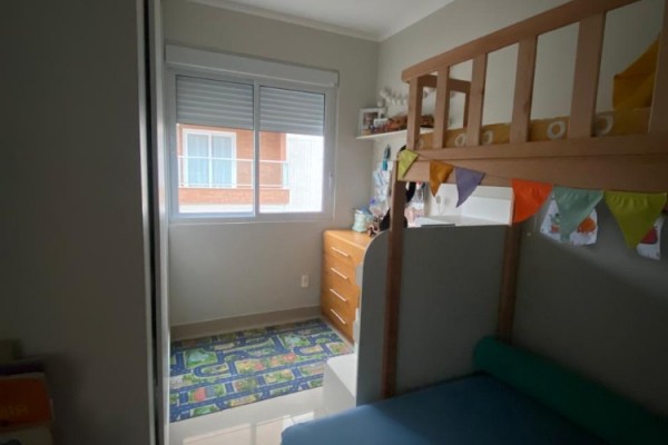 DEPARTAMENTO SOBRE LA PLAYA EN INGLESES, PARA 5 PERSONAS