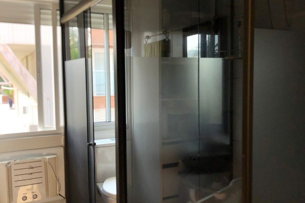DEPARTAMENTO SOBRE LA PLAYA EN INGLESES, PARA 5 PERSONAS