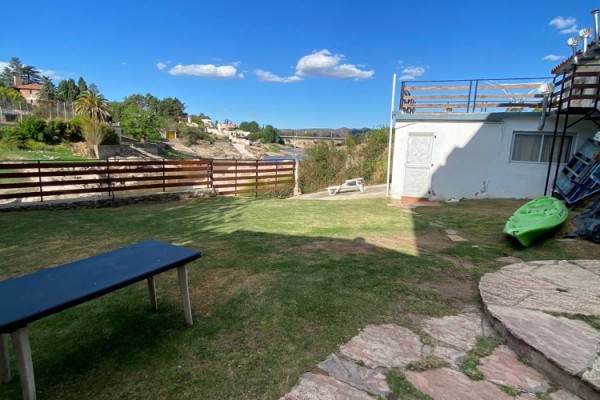 DEPARTAMENTOS SOBRE EL LAGO PARA 4/6 PERSONAS CON PILETA