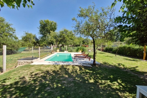 CABAÑAS EN CABALANGO CON PARQUE - PILETA - COCHERA