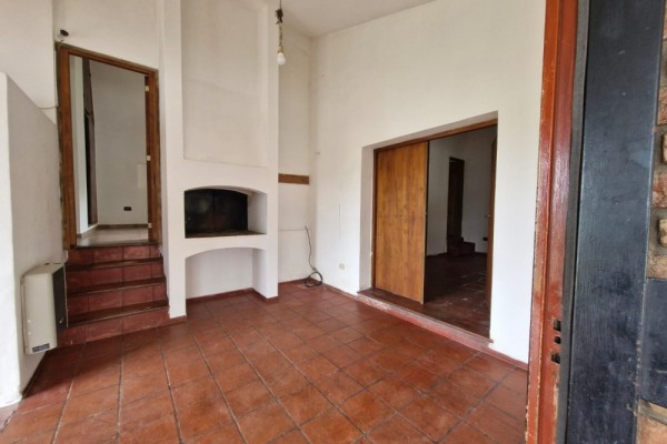 CASA 2 DORMITORIOS