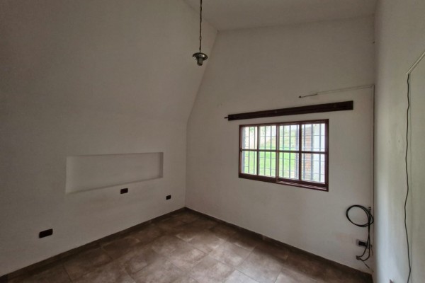 CASA 2 DORMITORIOS