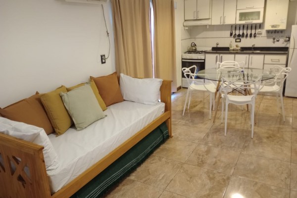 DEPARTAMENTO UN DORMITORIO CON TERRAZA, COCHERA, PISCINA Y QUINCHO