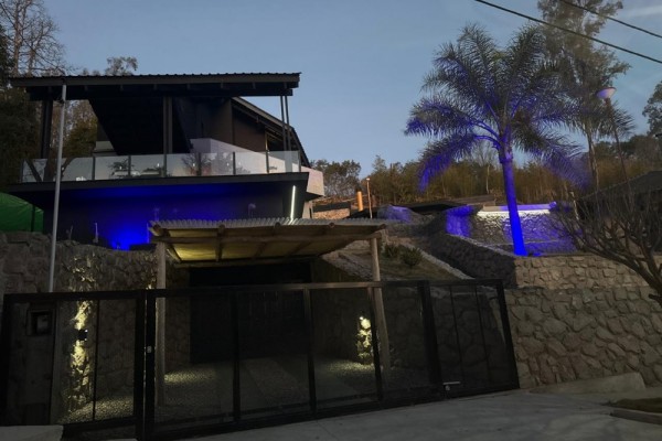 CASA IMPONENTE HASTA 6 PERSONAS