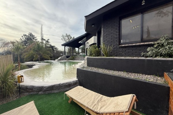 CASA IMPONENTE HASTA 6 PERSONAS