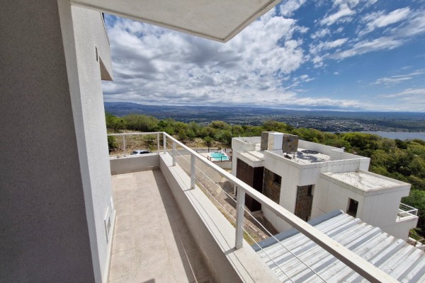 DEPARTAMENTO PARA 5- 6 PERSONAS EN BARRIO CERRADO TIERRALTA 