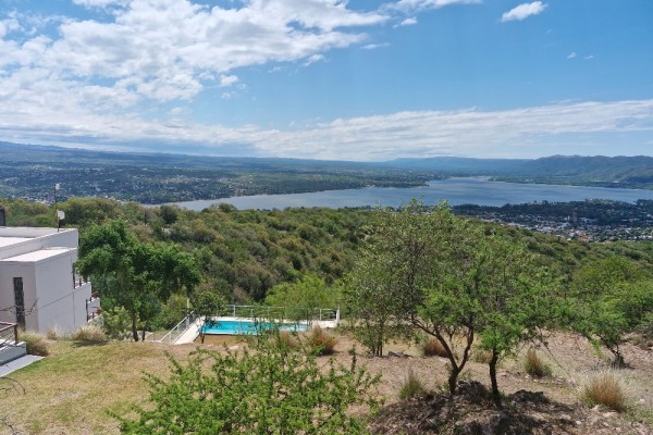 Departamento en hermoso complejo para 